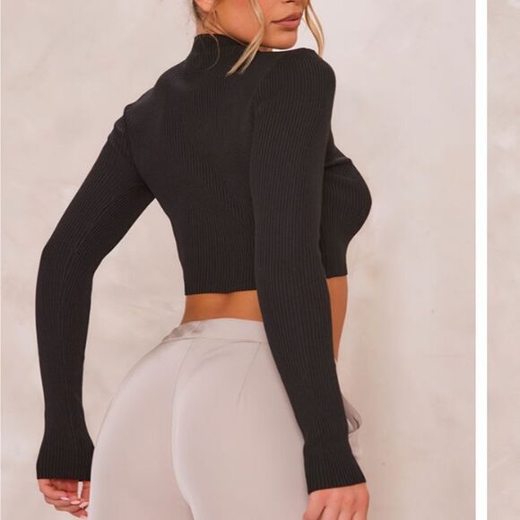 PRETTY LITTLE THING - BLACK RING FRONT CUT OUT LONG SLEEVE KNIT TOP - Picture 3 of 6